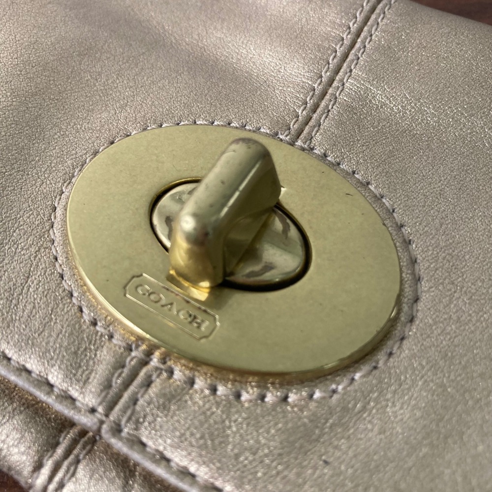 Coach Madeline Gold Metallic Leather Fold-Over Turnlock Clutch 13680 - Picture 4 of 12